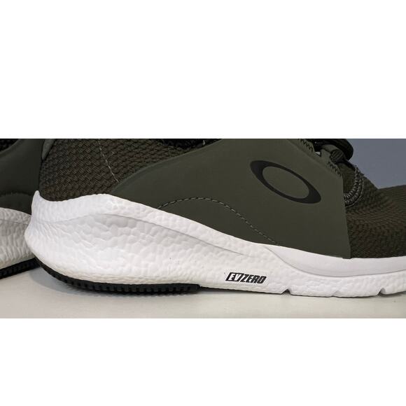 NWT Oakley Dry Men's Shoes - Size 9 - Picture 6 of 8